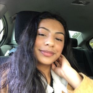 Meet your Posher, Paulina